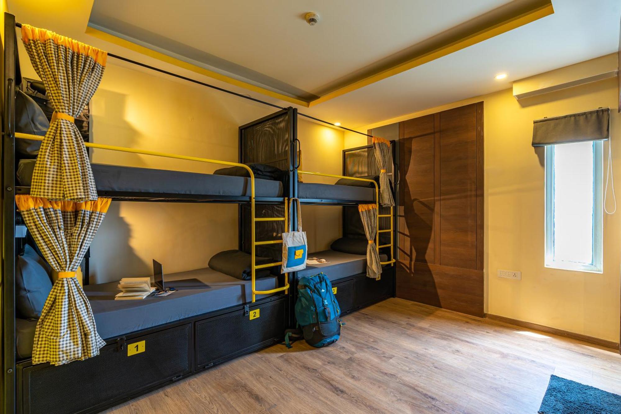 The Hosteller Bangalore, Brigade Road Room photo